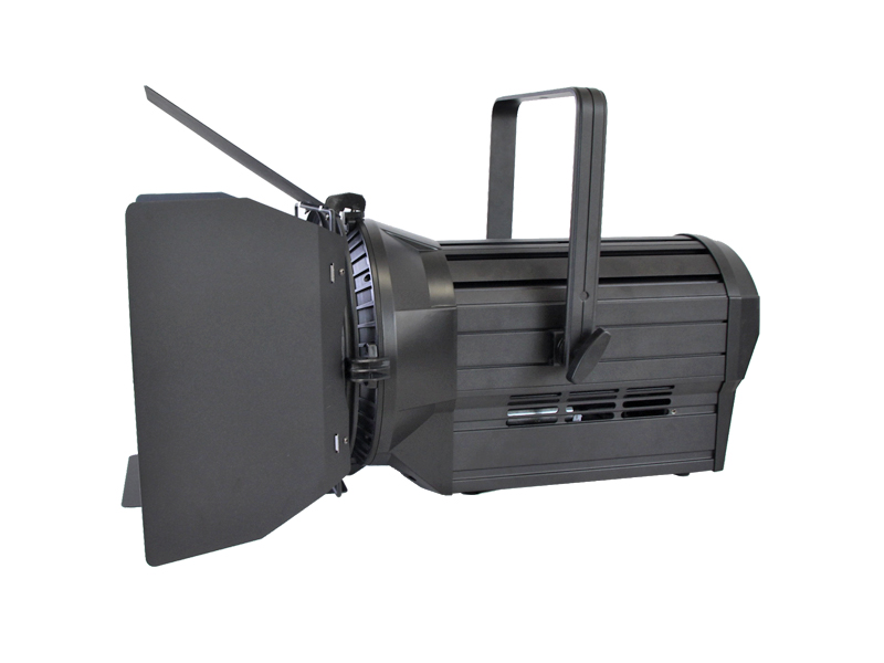 400 W 5-in-1 RGBAL bunter LED-Fresnel-Scheinwerfer mit hohem CRI