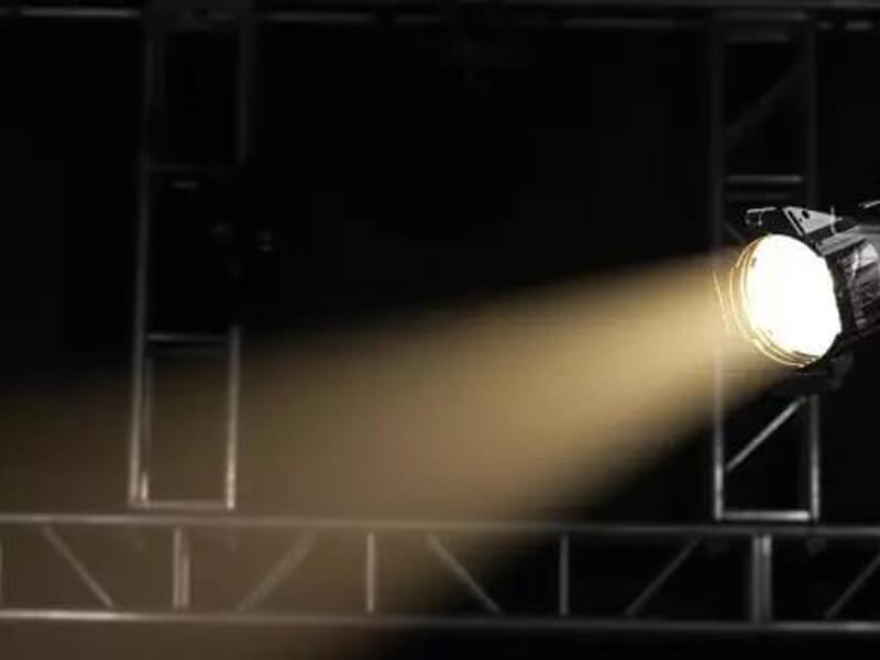 180 W LED-Profilspot mit fester Linse Leko Light