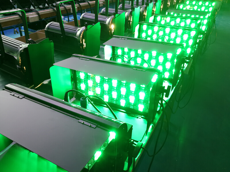 108 Stück 360 W LED-Cyclorama-Licht