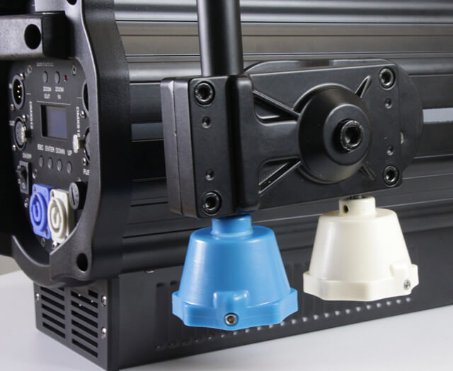 LED-Fresnel-Scheinwerfer mit Stangenbetrieb (5)