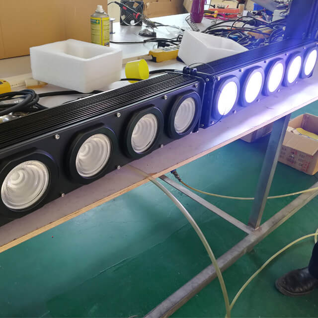 5 Köpfe 30W 3in1 Pixel-Matrix-Blinder-Licht für den Außenbereich