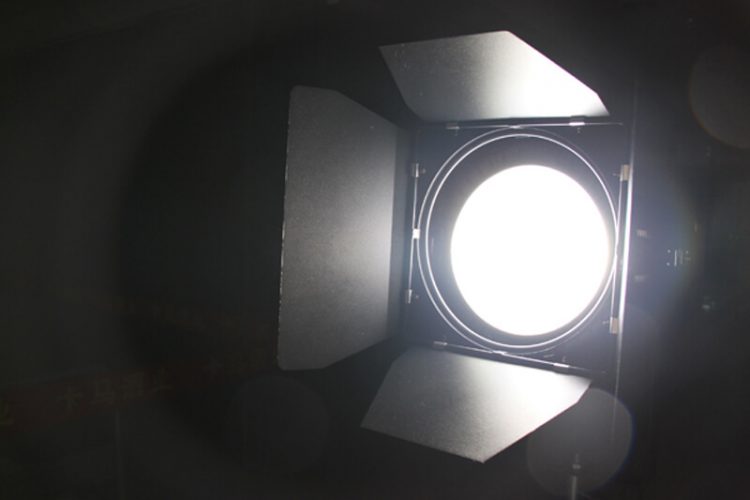 High Lux 100W LED-Fresnel-Licht für Art Studio
