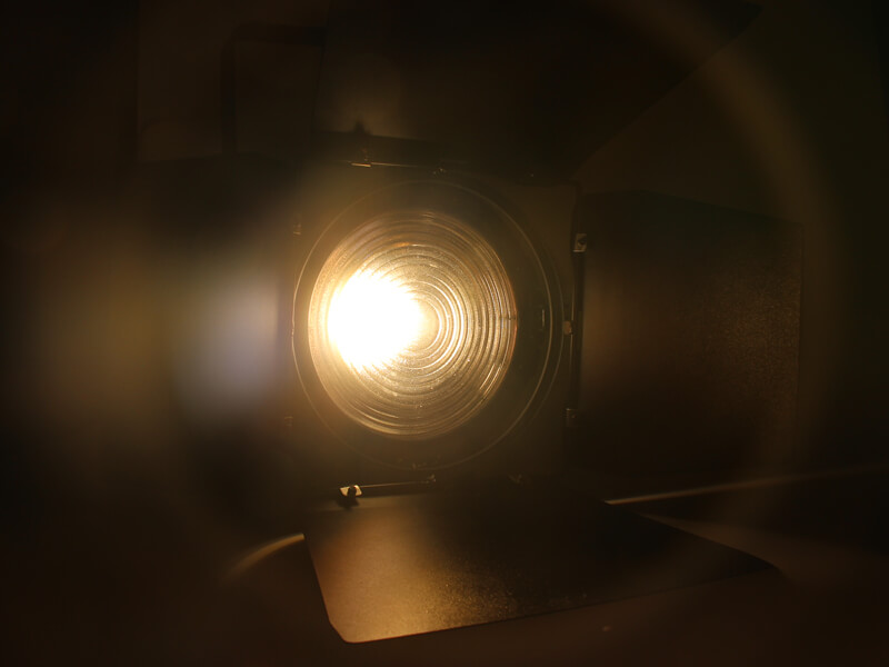 Dimmbares 100-W-LED-Fresnel-Licht für Theater